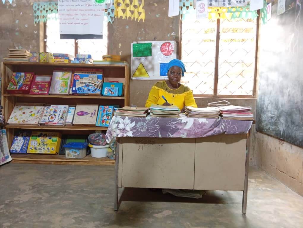 La directrice de la maternelle